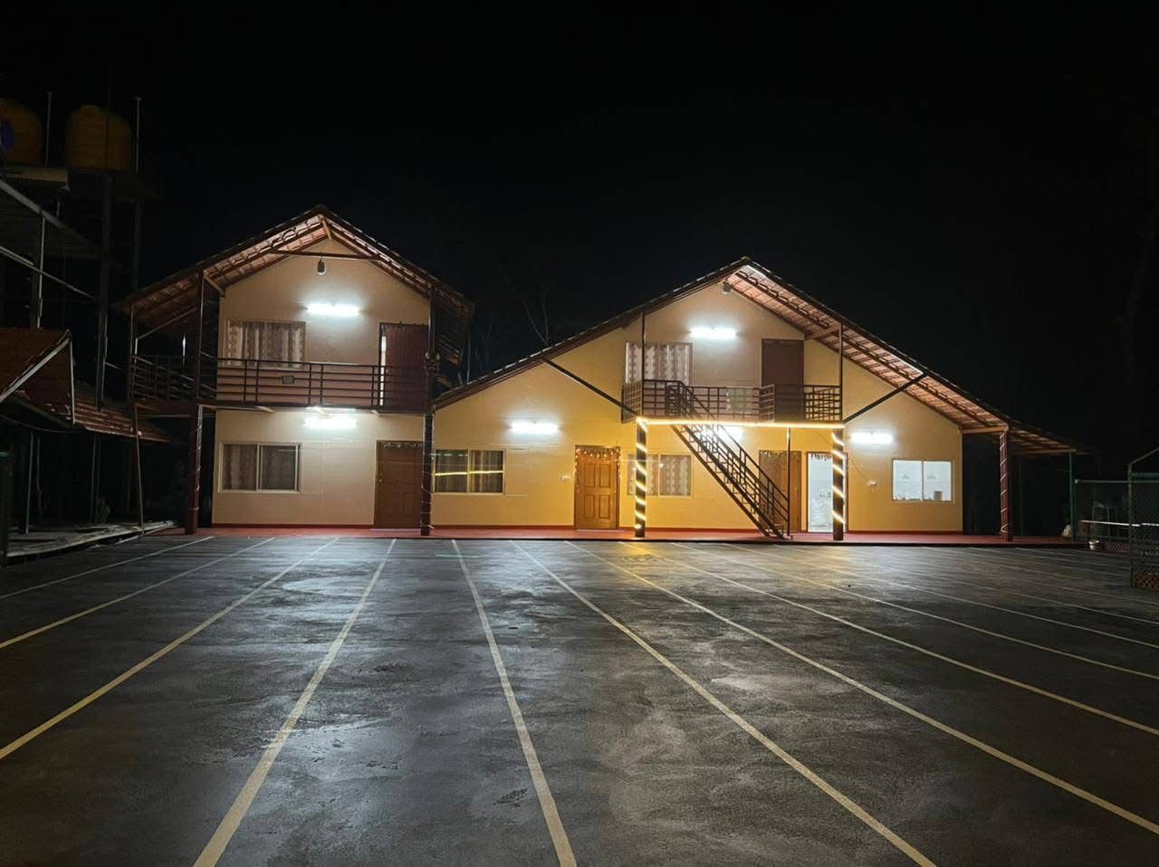 Plantation with Homestay for Sale!  - Location: Near Chikmagalur - 7.5-acre record, 